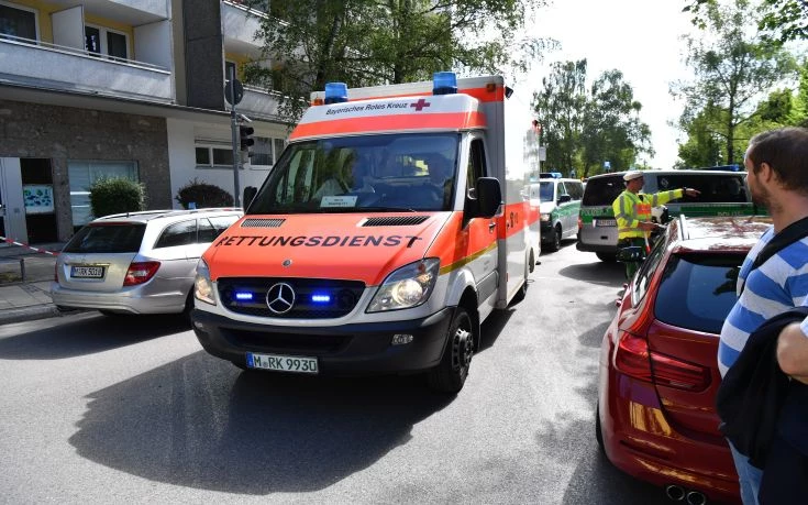 Τράκαραν λεωφορείο με φορτηγό στη Γερμανία -Ένας νεκρός και πολλοί τραυματίες